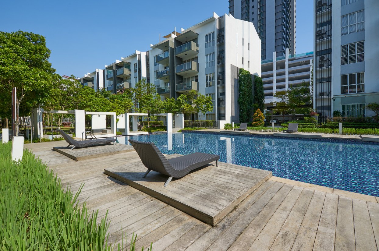 Condominium Pool Amenity